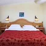 فندق سبورتهوتيل إغليس 4*