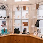 سبورتهوتيل إغليس 4*