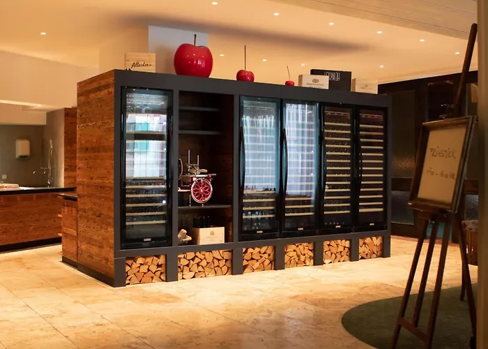 伊格尔斯运动酒店 酒店