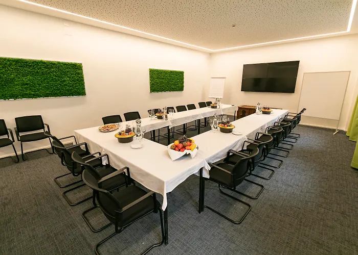 سبورتهوتيل إغليس فندق 4*