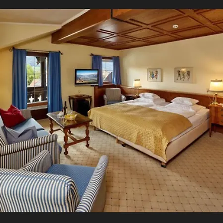 سبورتهوتيل إغليس 4* إنسبروك